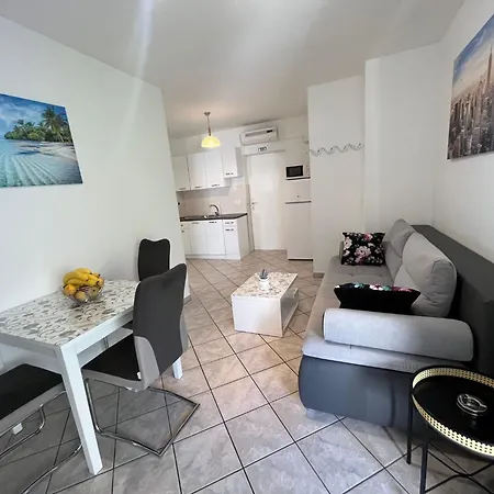 In By Interhome Appartamento