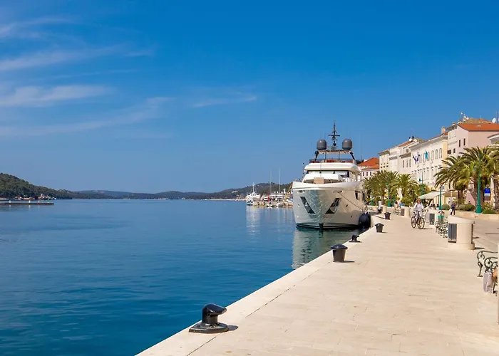 In By Interhome Mali Lošinj