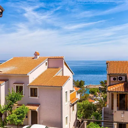 In By Interhome Mali Losinj