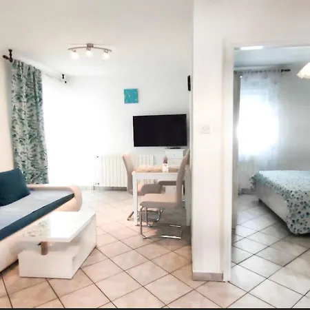 In By Interhome
