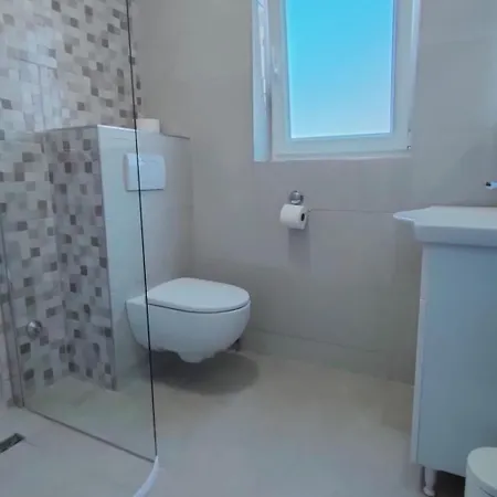 In By Interhome شقة مالي لوشينغْ