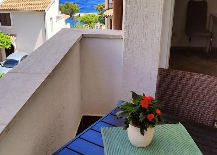 In By Interhome Apartamento Mali Lošinj